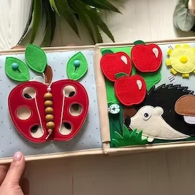 Toddlers Felt Book - Giraffe Theme
